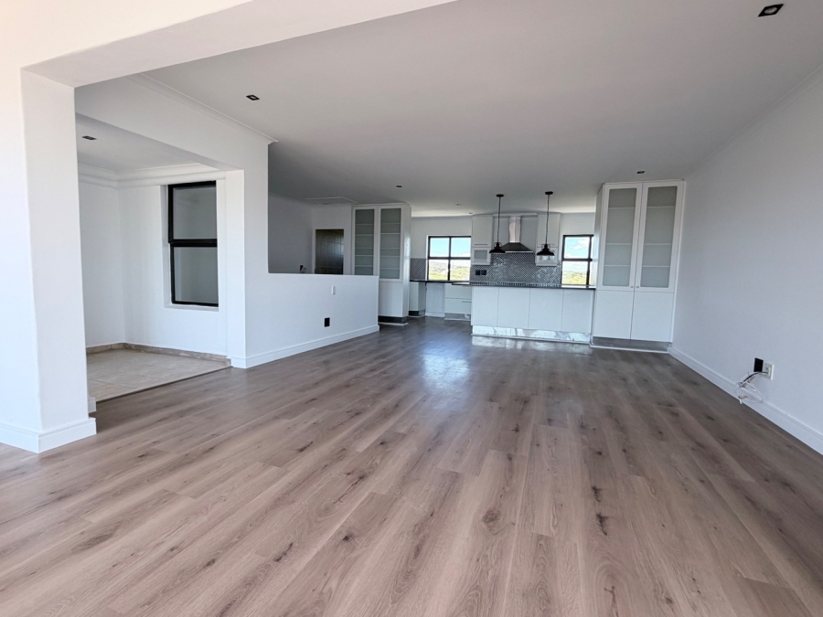 3 Bedroom Property for Sale in Bloubergstrand Western Cape